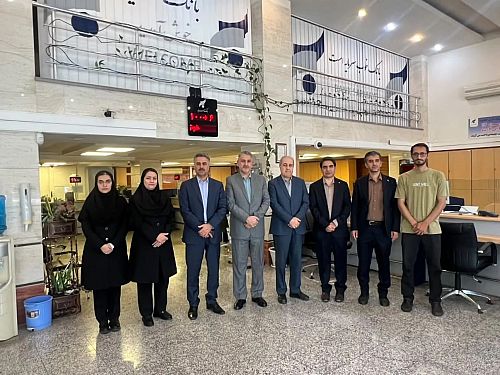 بازدید سرپرست مدیریت عامل بانک سرمایه از شعبه زنجان با تأکید بر برنامه‌های طرح نفس